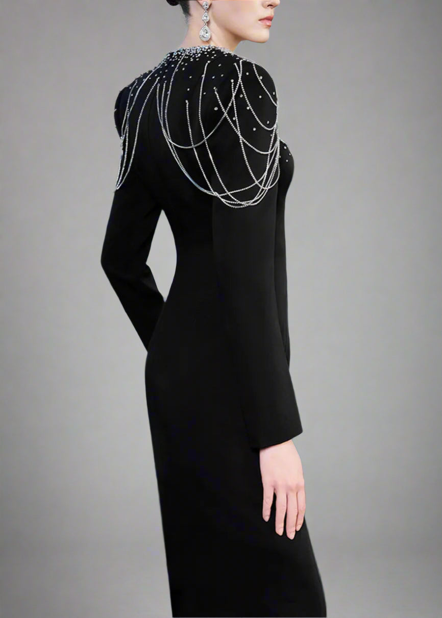 فستان عمودي بأكمام طويلة وسلاسل كتف مزينة بالخرز - أسترا