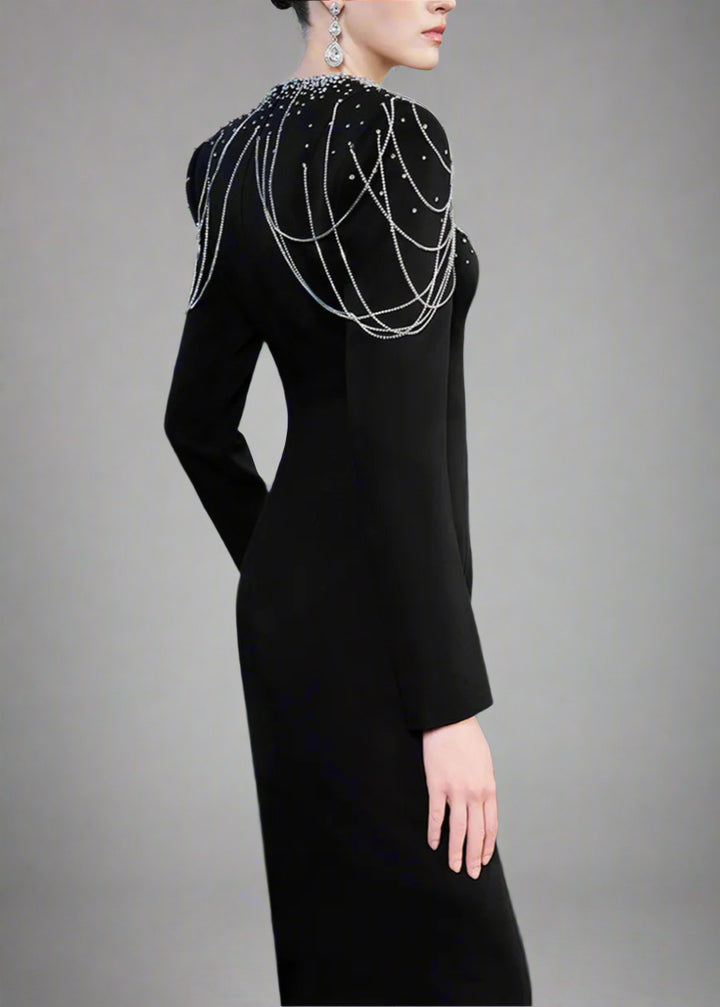 فستان عمودي بأكمام طويلة وسلاسل كتف مزينة بالخرز - أسترا