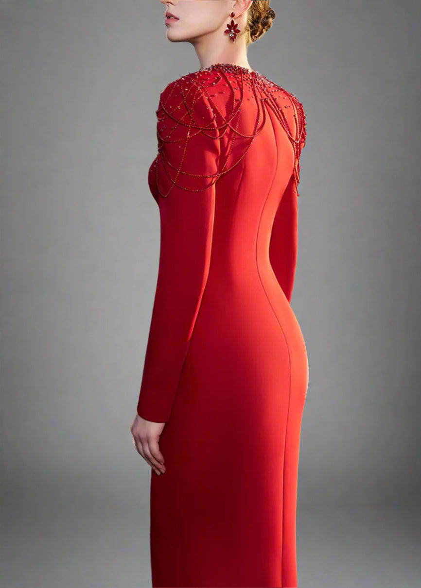 فستان عمودي بأكمام طويلة وسلاسل كتف مزينة بالخرز - أسترا