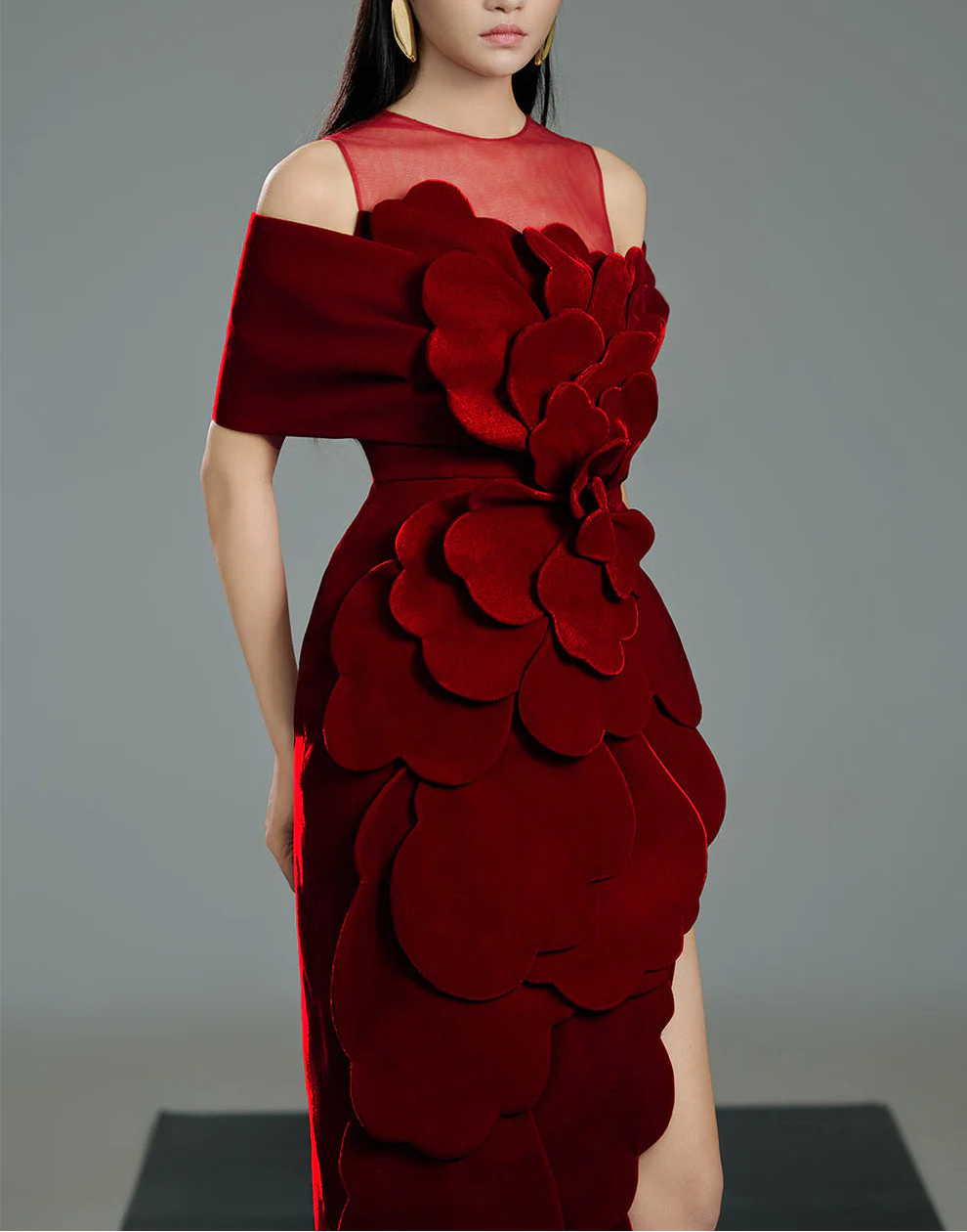 غطس ثوب مع الأكمام الشفافة والخصر المربى-تشايالا