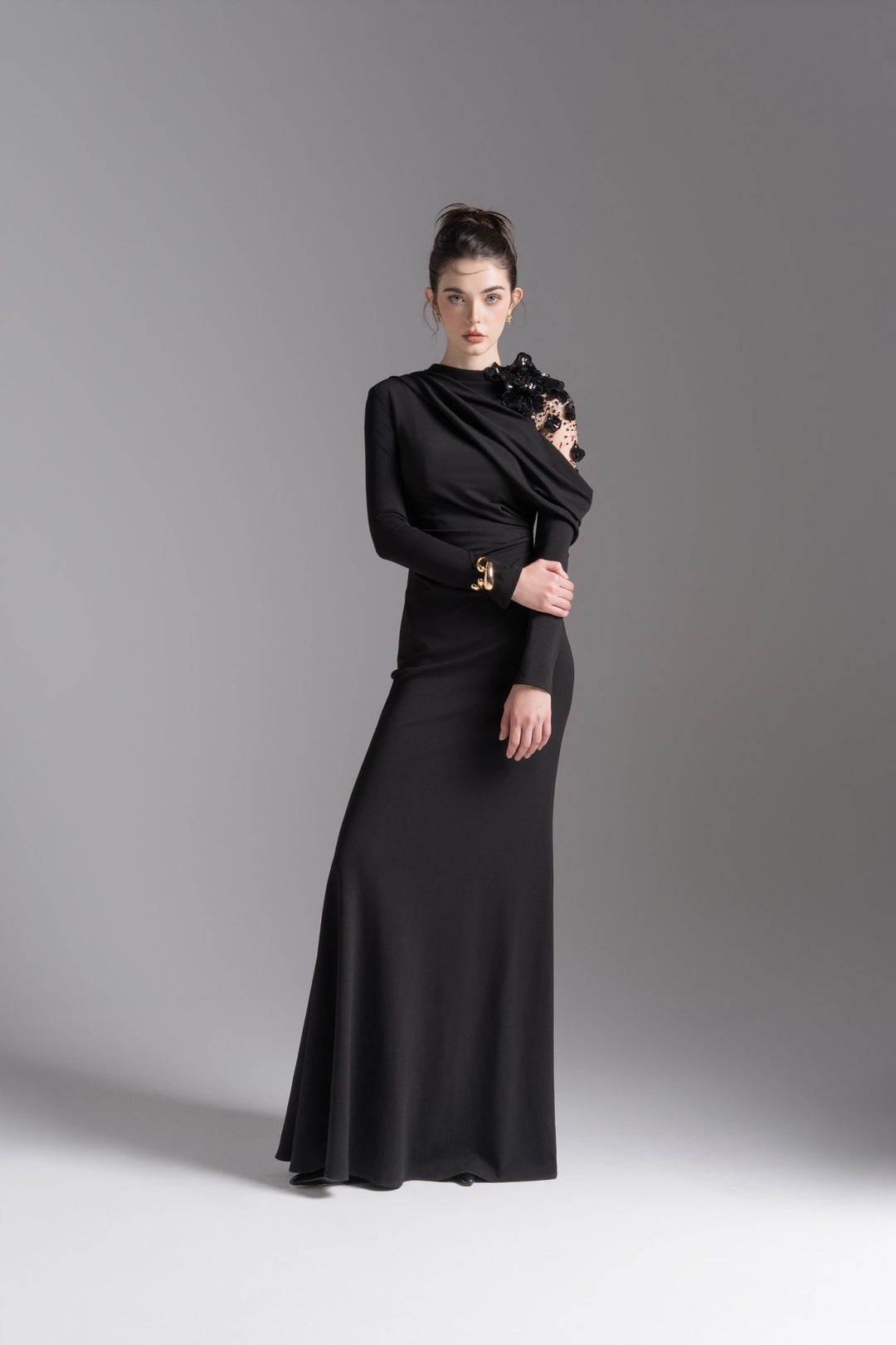 فستان مزين غير متماثل على الكتف – موسيقى ليلية