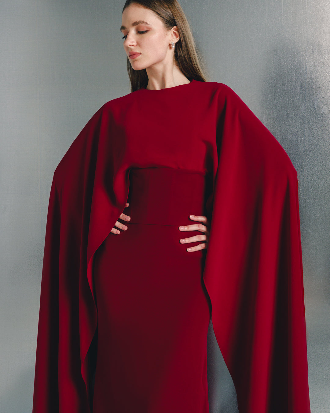 cape-sleeve column evening gown – CRIMSONA