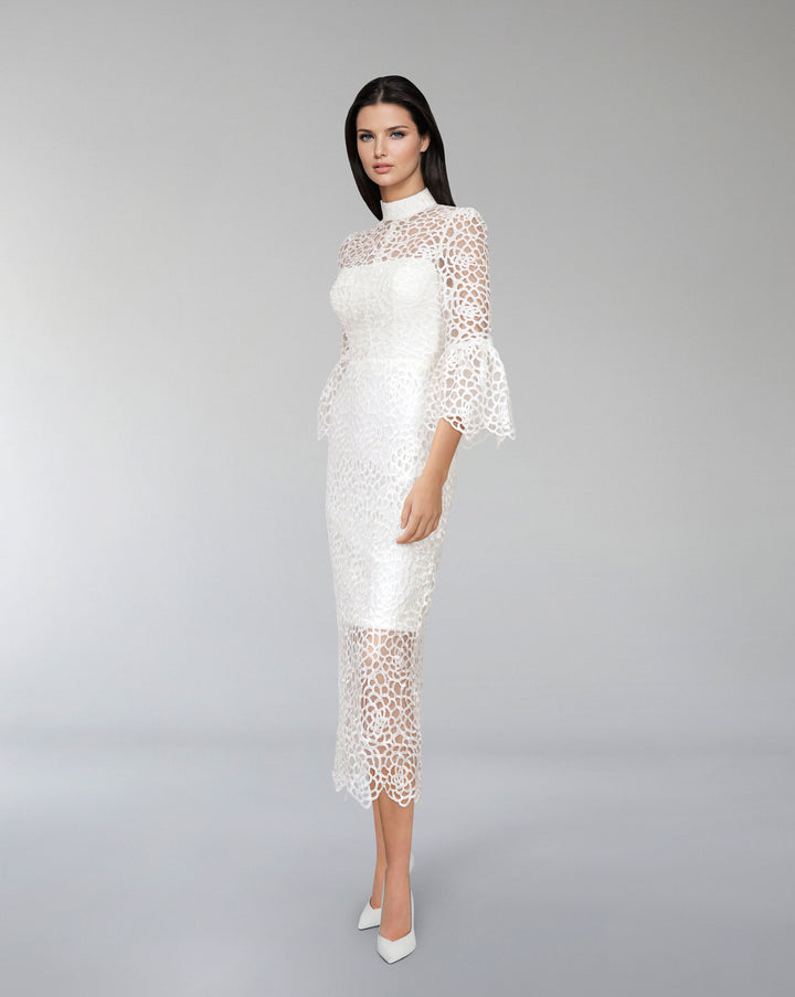 Laced midi  dress with 3/4 sleeves