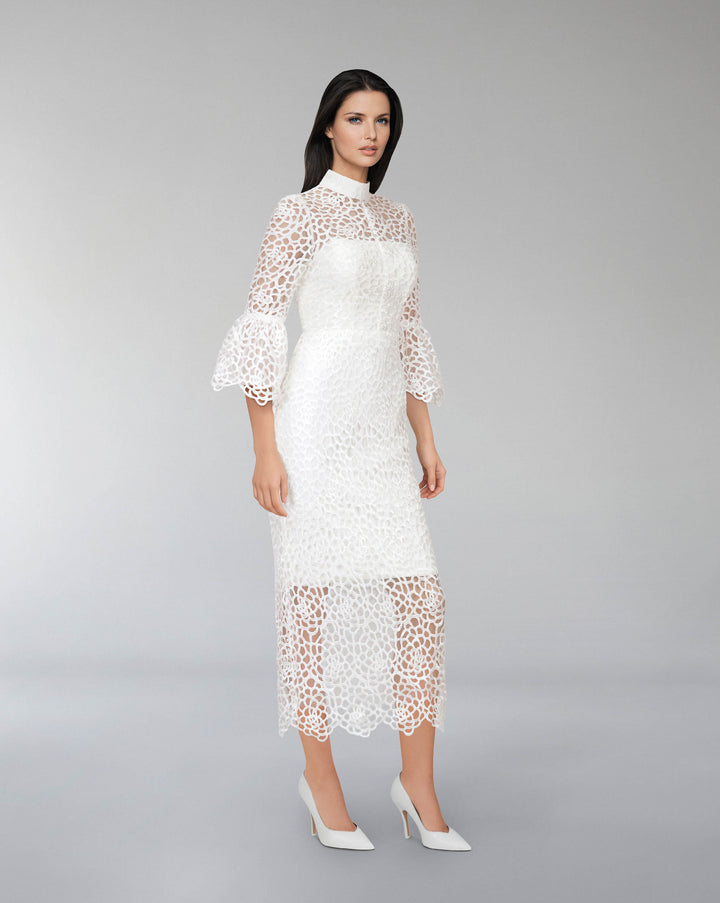 Laced midi  dress with 3/4 sleeves