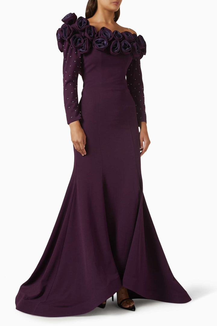 Off-shoulder gown with sculpted floral neckline – AMETHYSTA