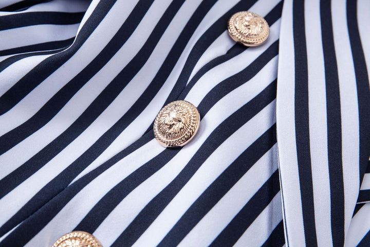 سترة مخططة مزدوجة الصدر بأزرار ذهبية – مارينا