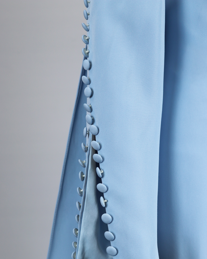Strapless long sleeve blue dress with 3D flowers - ODD-Bolee