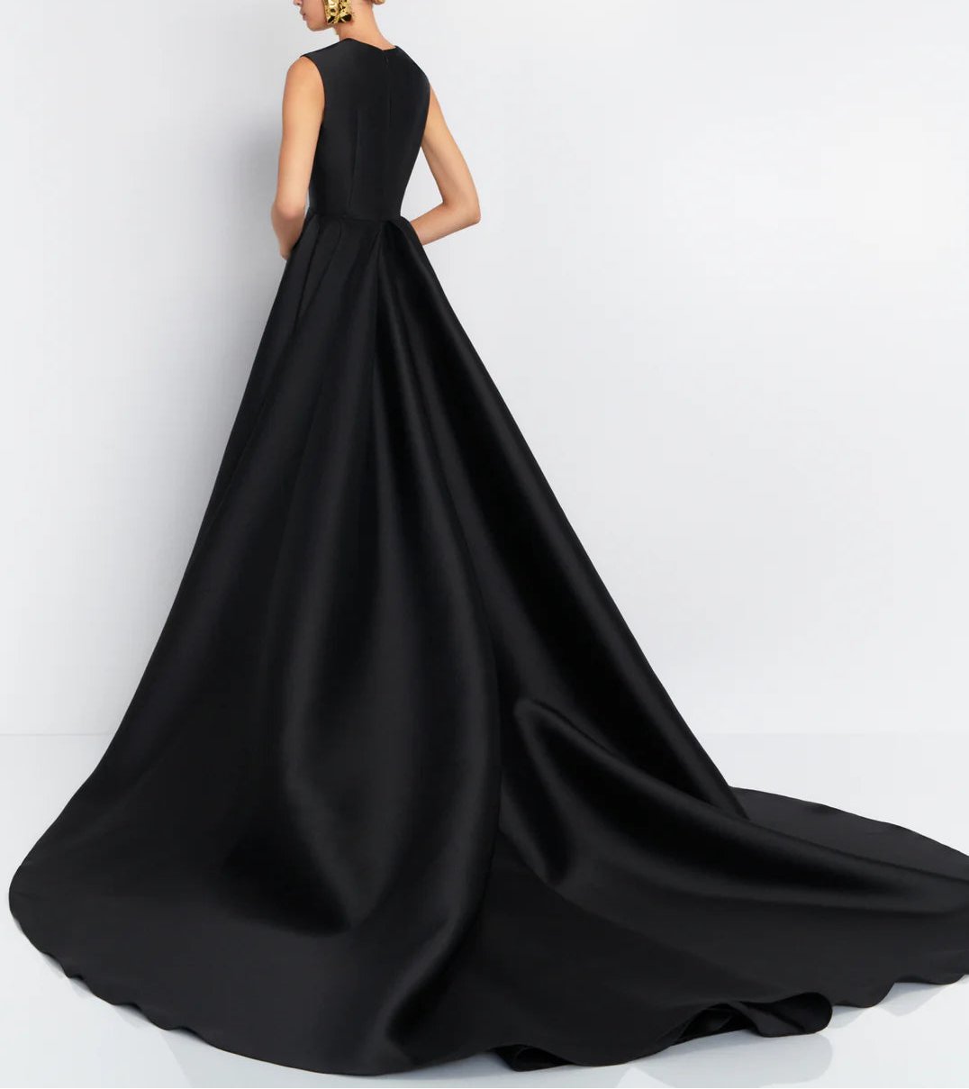 sleeveless sculpted gown with dramatic flare skirt – NOIR