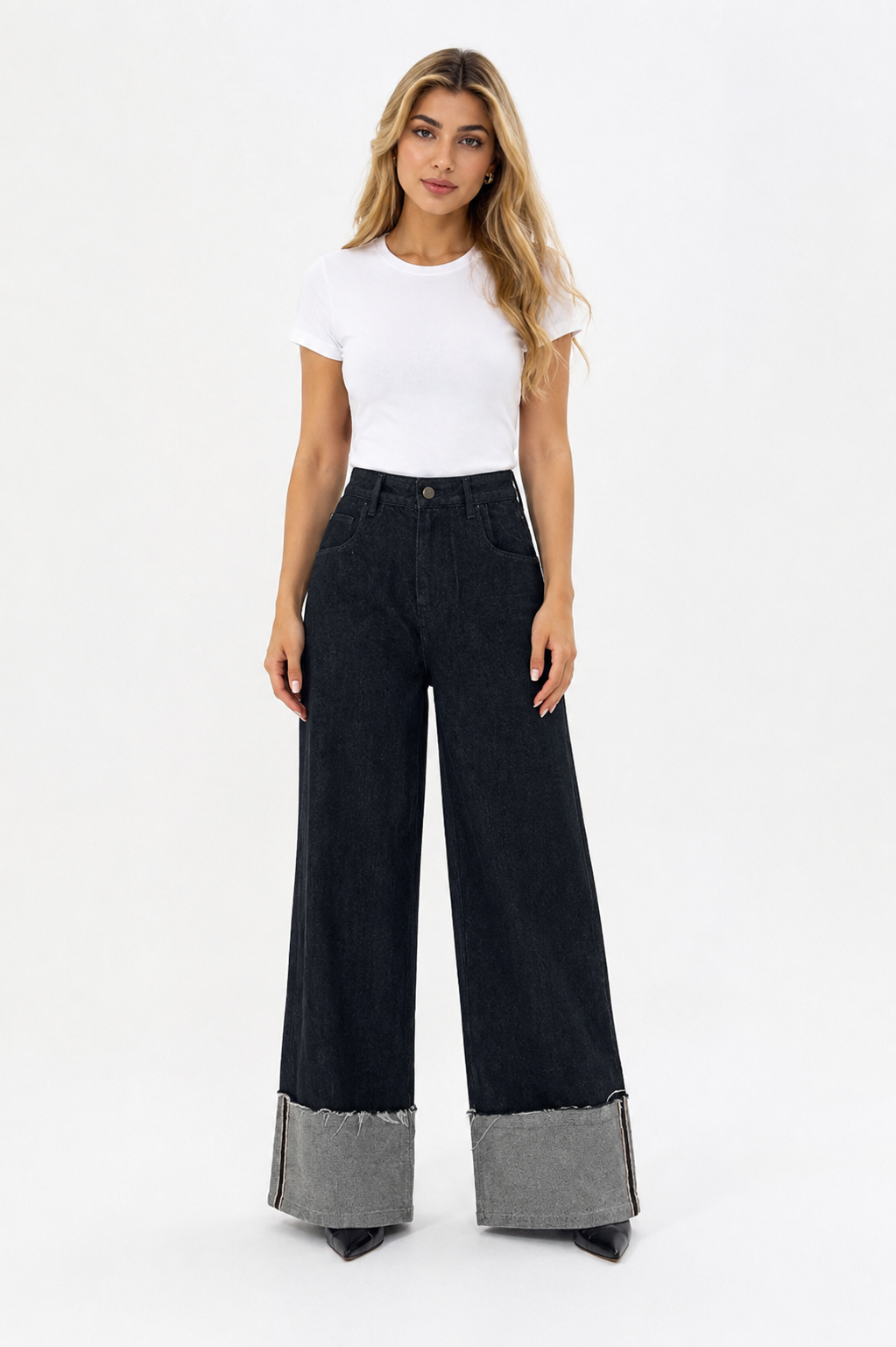 Wide-Leg Cuffed Denim Jeans - Classic