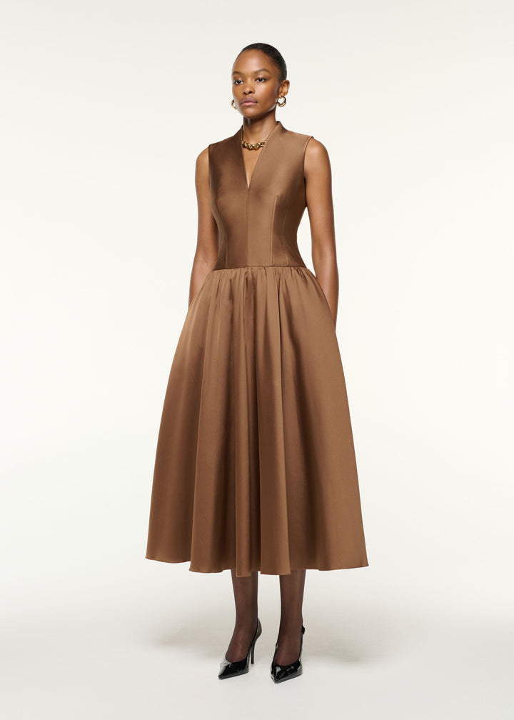 sleeveless flared midi dress with sculpted V-neck – SAFFRON