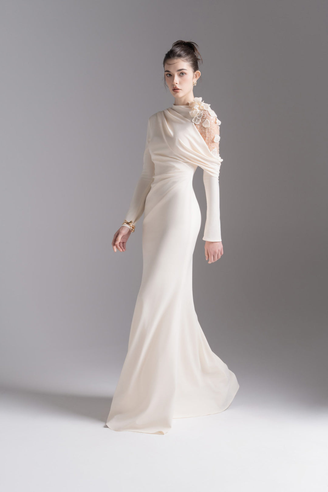 فستان مزين غير متماثل على الكتف – موسيقى ليلية