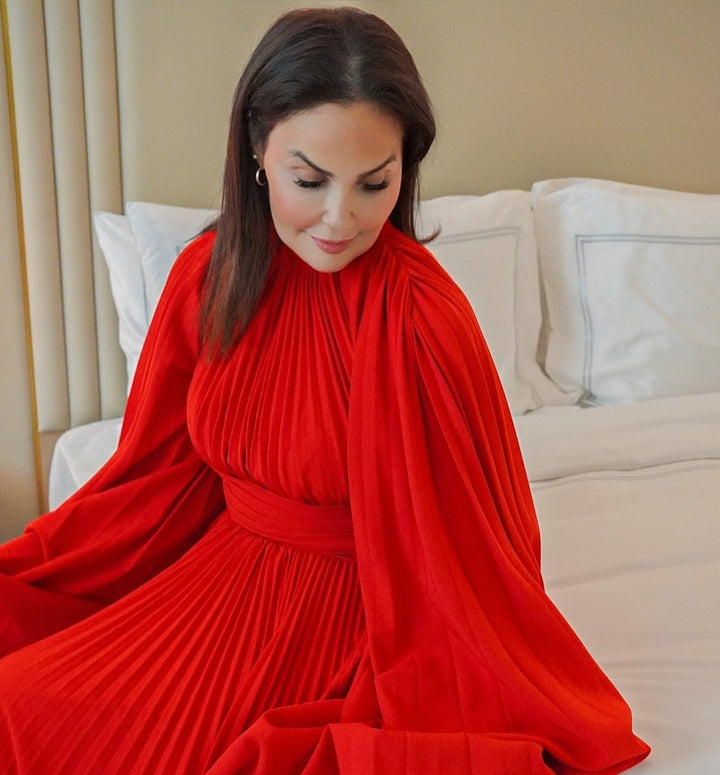 فستان مطوي بأكمام ماكسي