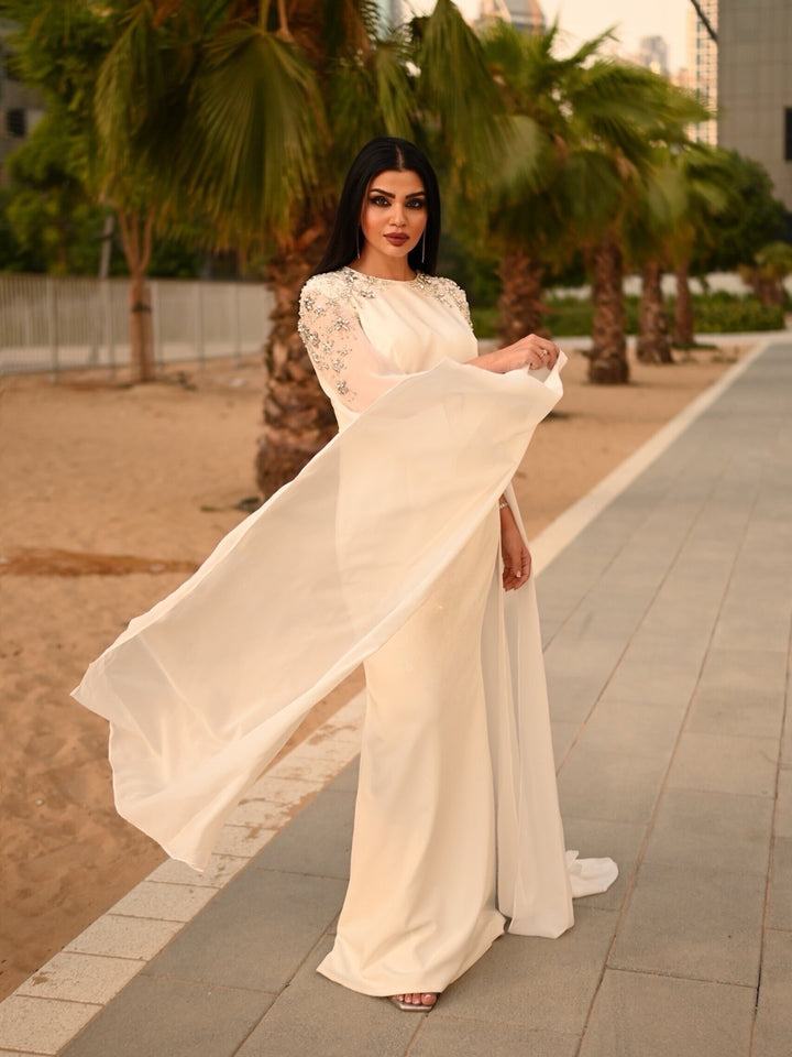 فستان مزين بكتف مكشوف – لوريلا