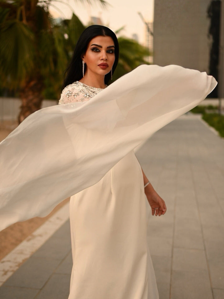 فستان مزين بكتف مكشوف – لوريلا