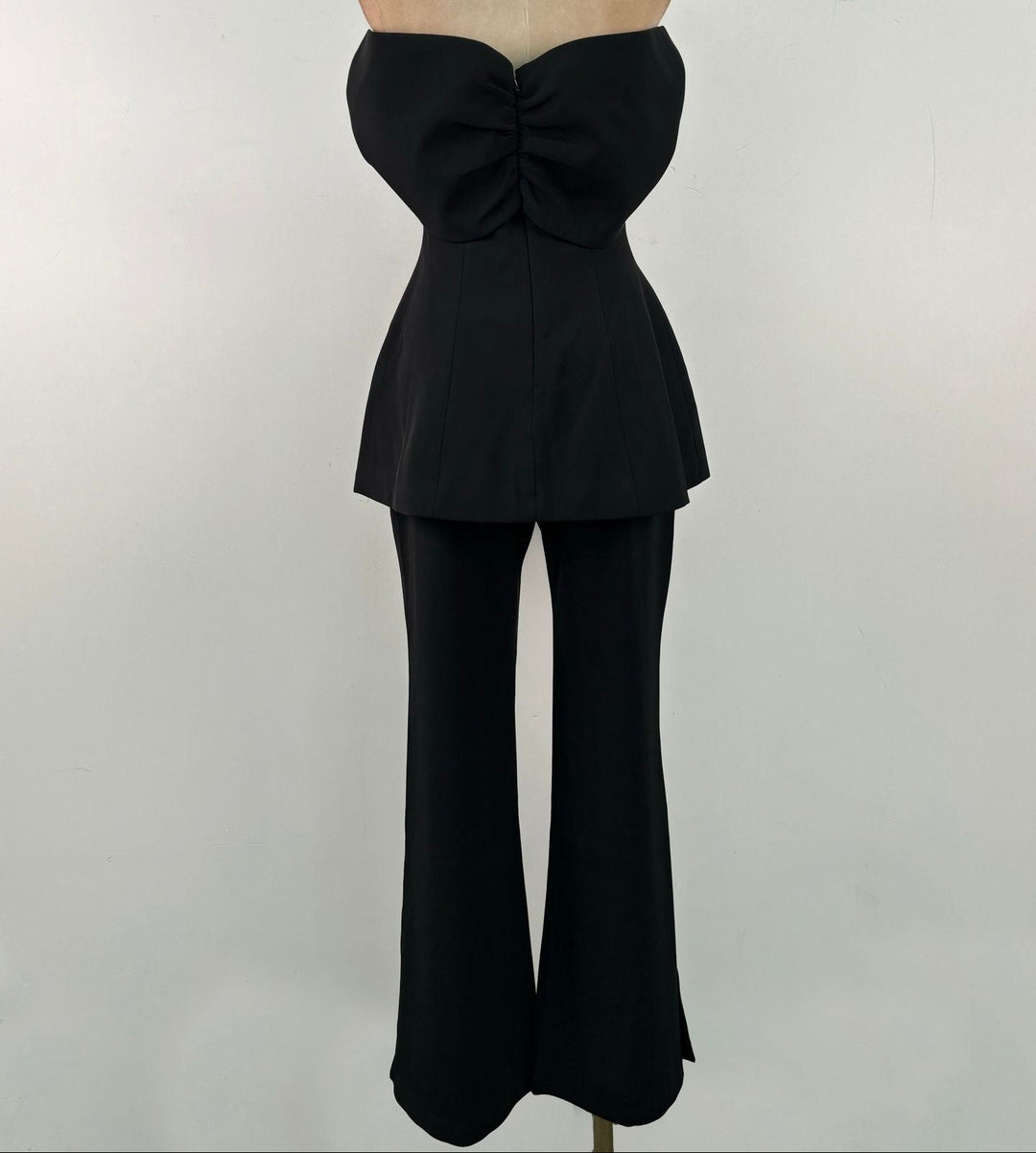 strapless peplum top with bow shoulder detail and flared pants set – NOIR