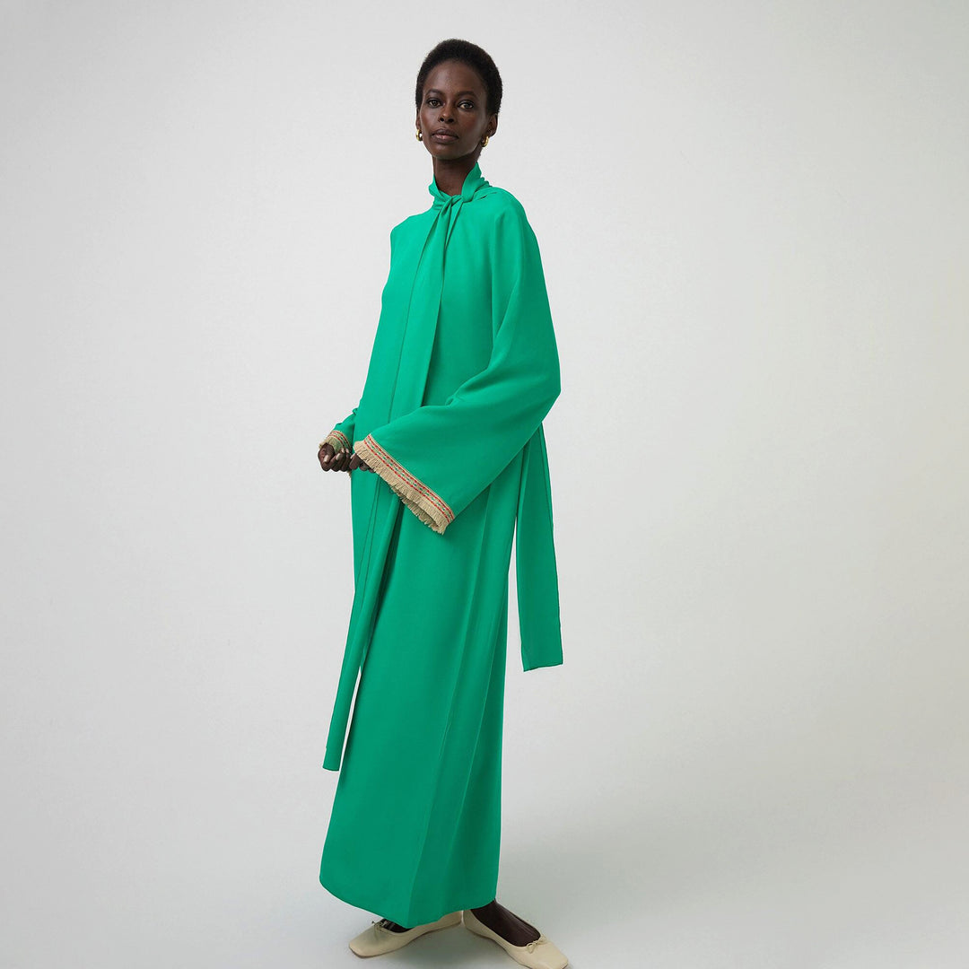 Emerald kaftan with embellished cuffs – AURORA