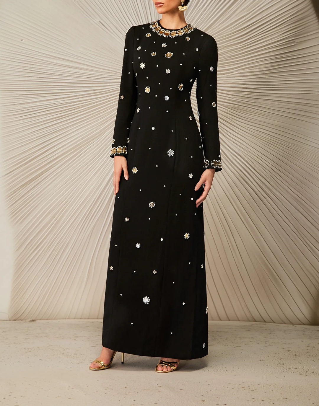 Plissiertes Oberteil mit ausgestellten Ärmeln und Maxirock-Set mit Taillengürtel – Rosiny 