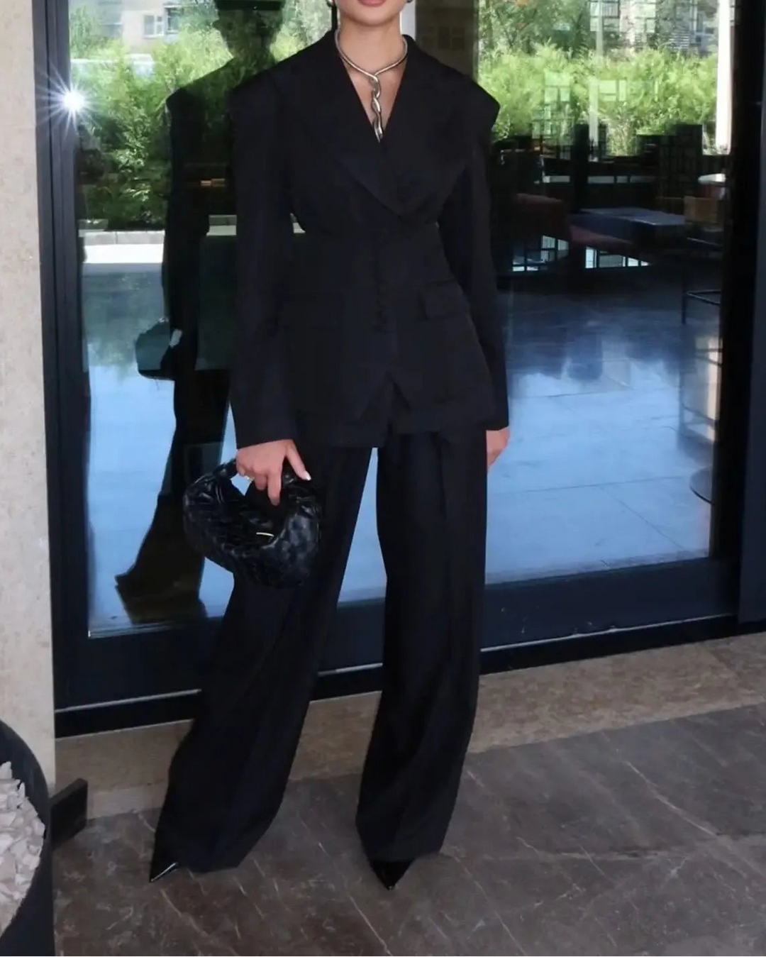 Plissiertes Oberteil mit ausgestellten Ärmeln und Maxirock-Set mit Taillengürtel – Rosiny 