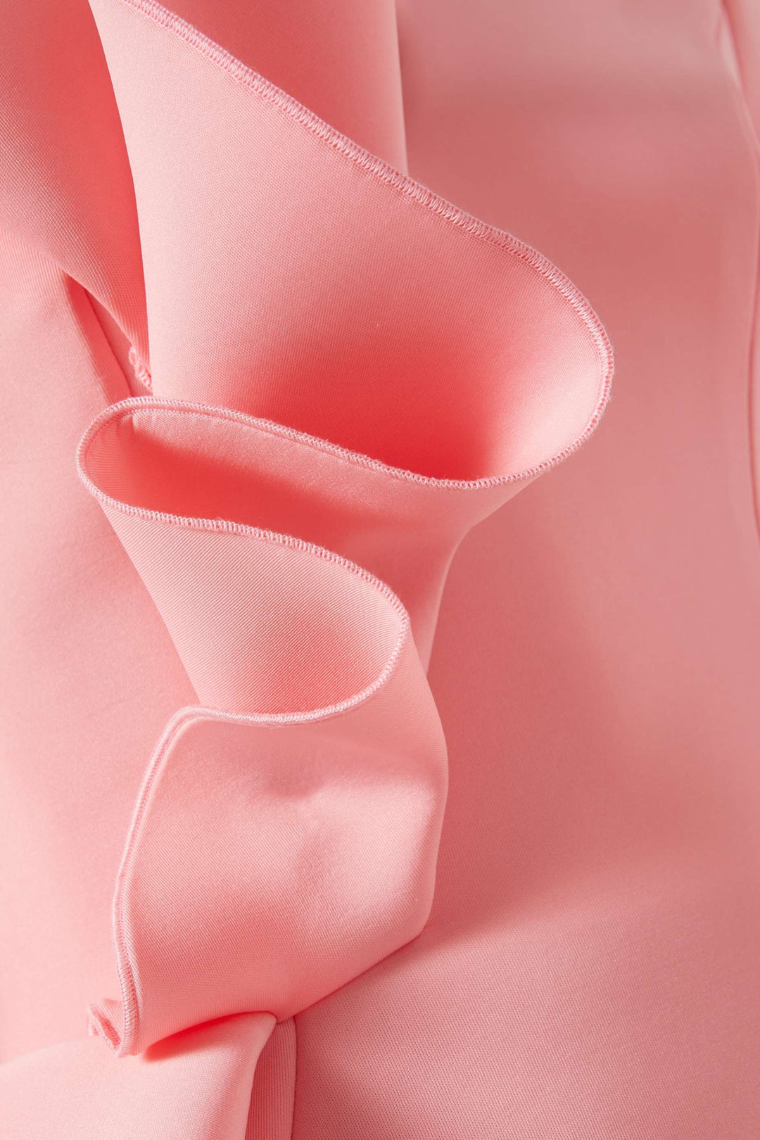 Sculpted ruffle gown with mermaid train – LILORA