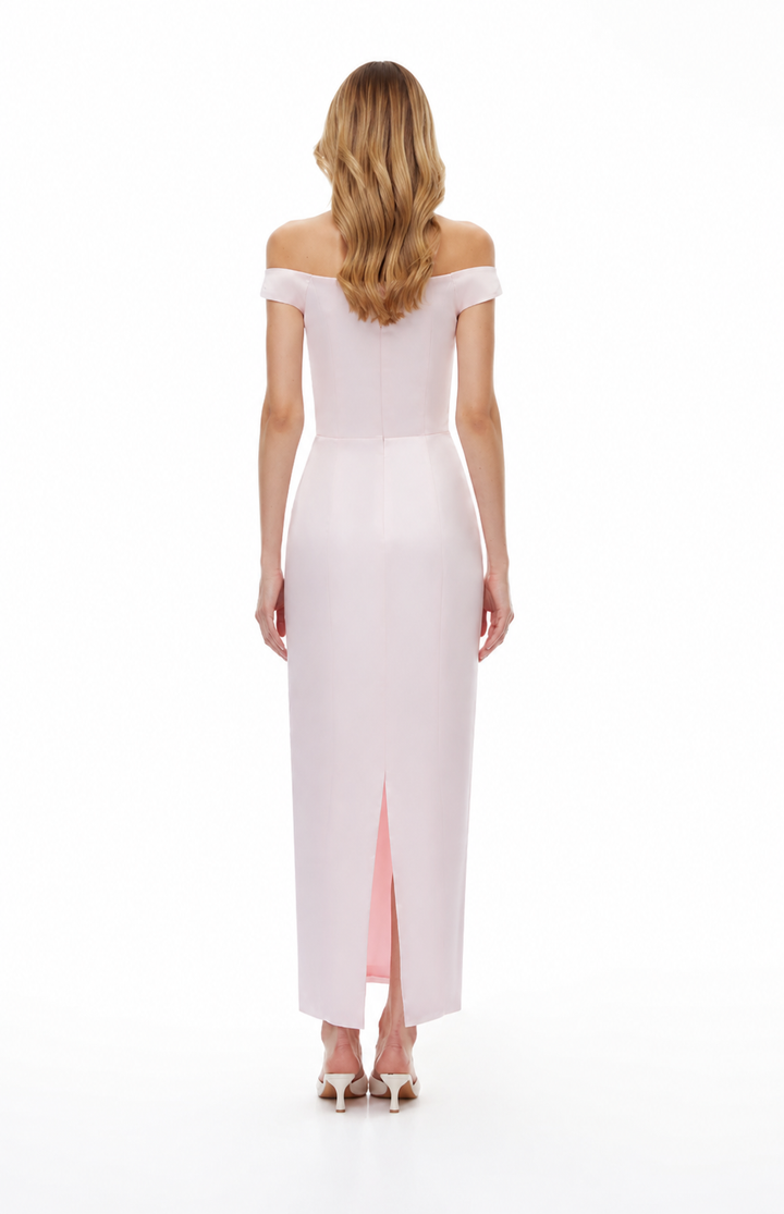 Blush Off-Shoulder Rose Detail Midi Dress – ROSAVÉA