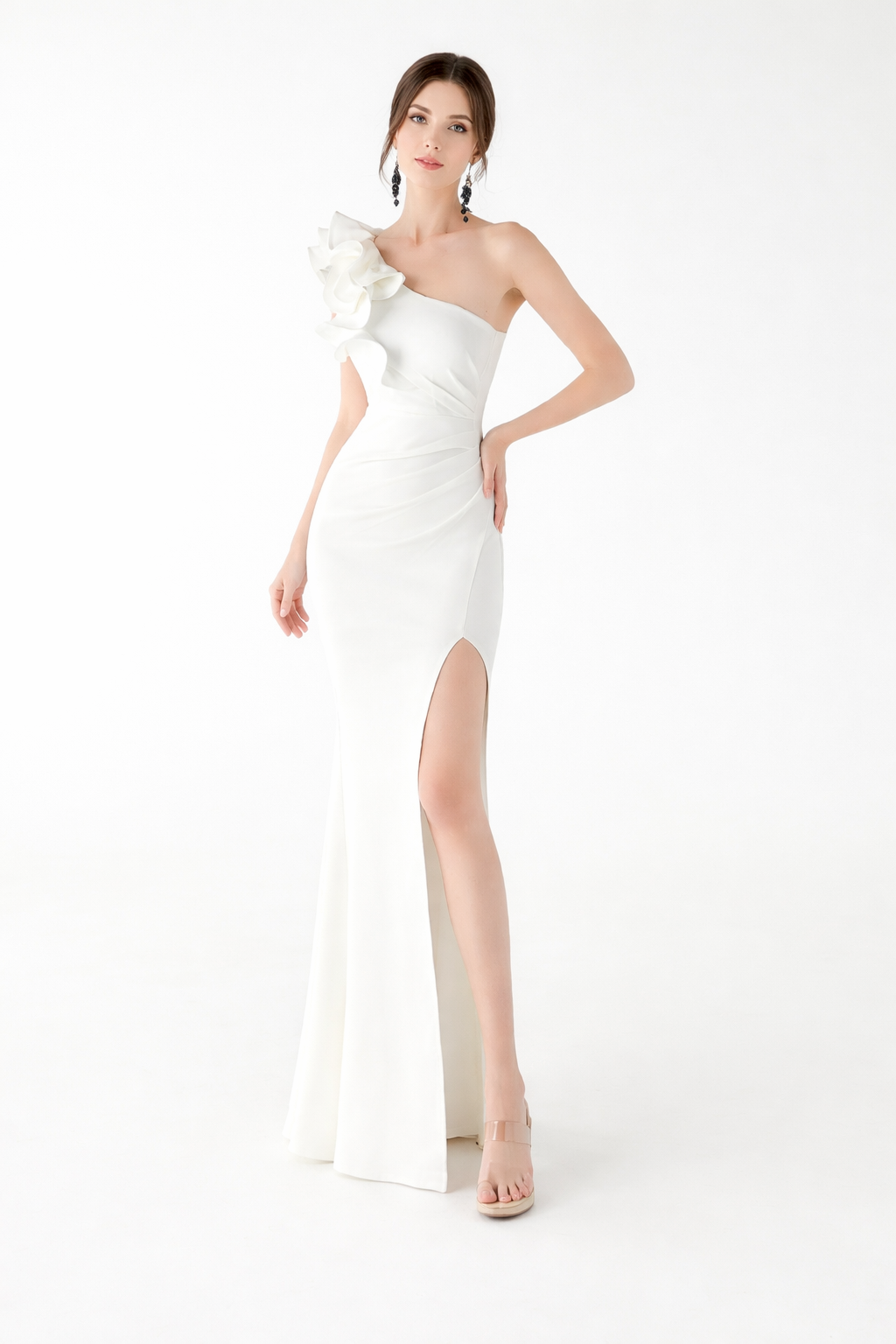 one-shoulder mermaid gown with sculpted ruffle detail – EMERALD