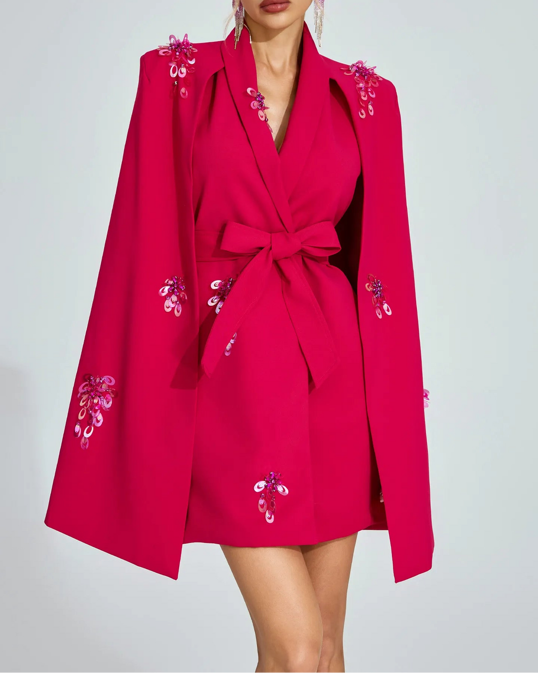 جاكيت بليزر مزين بكاب وحزام عند الخصر - أوروريكسا