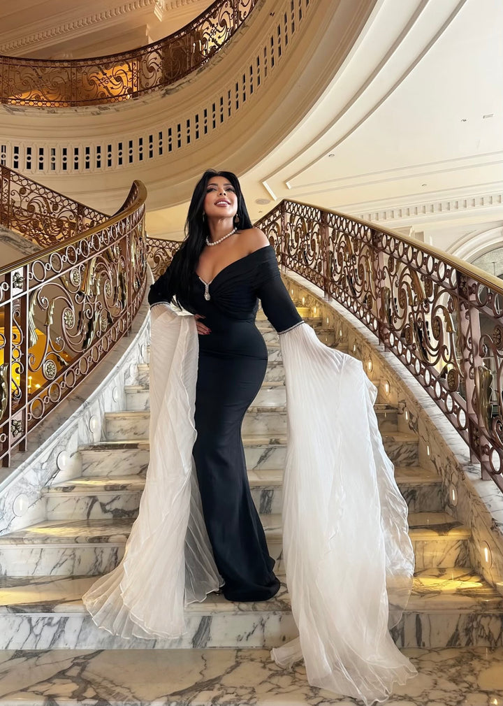 فستان حورية البحر مكشوف الكتفين بأكمام مطوية مثيرة – شيري