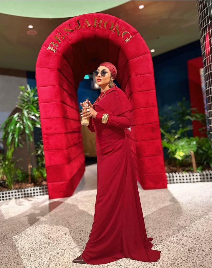 off-shoulder monochrome column gown – Sofaa