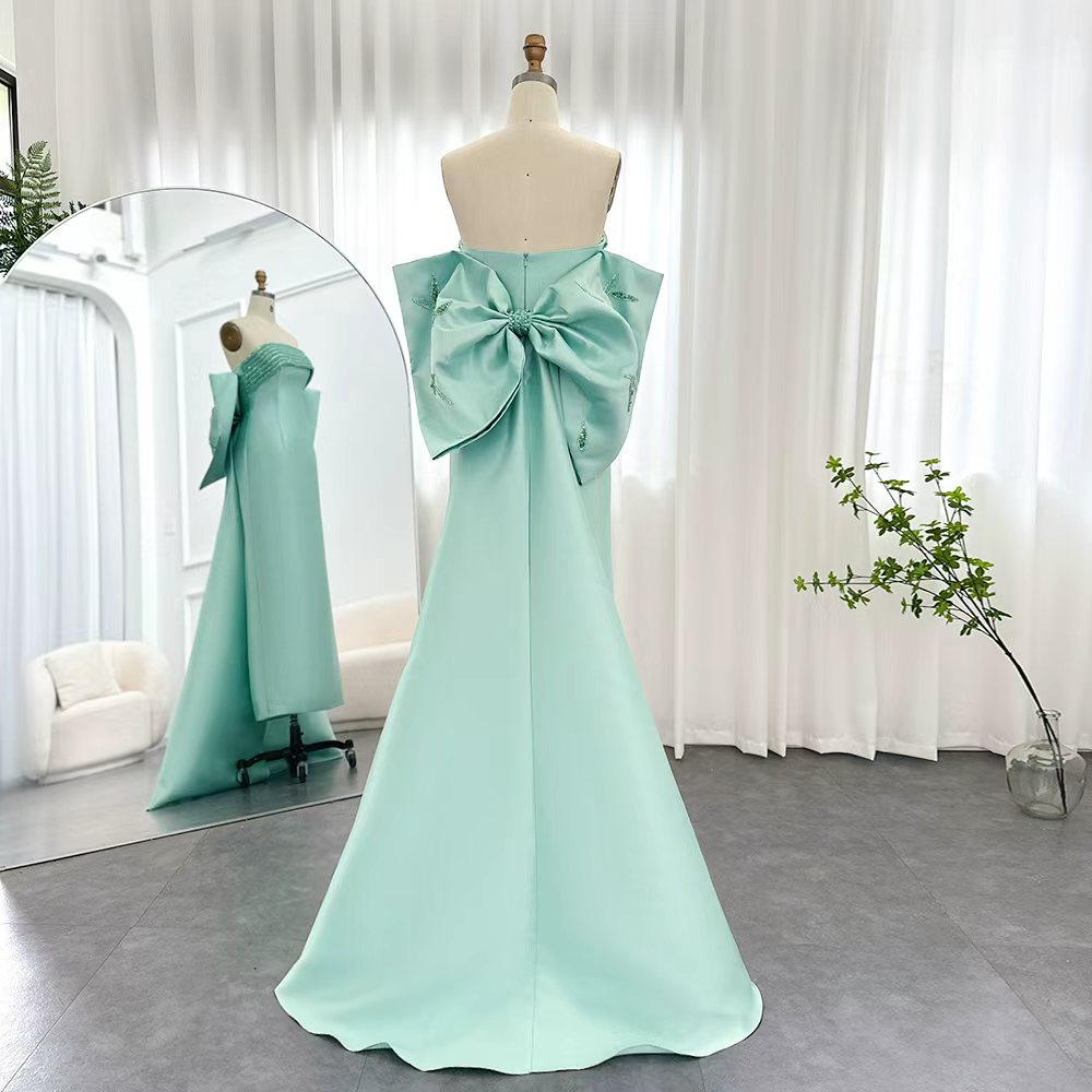 فستان ساتان مكشوف الكتفين مع رقبة مزينة بالخرز - ليلكي