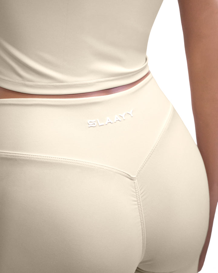 Haut à manches évasées plissées et ensemble jupe longue avec ceinture à la taille – Rosiny 