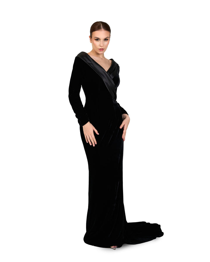 Long sleeve black velvet dress with a train - Deniya