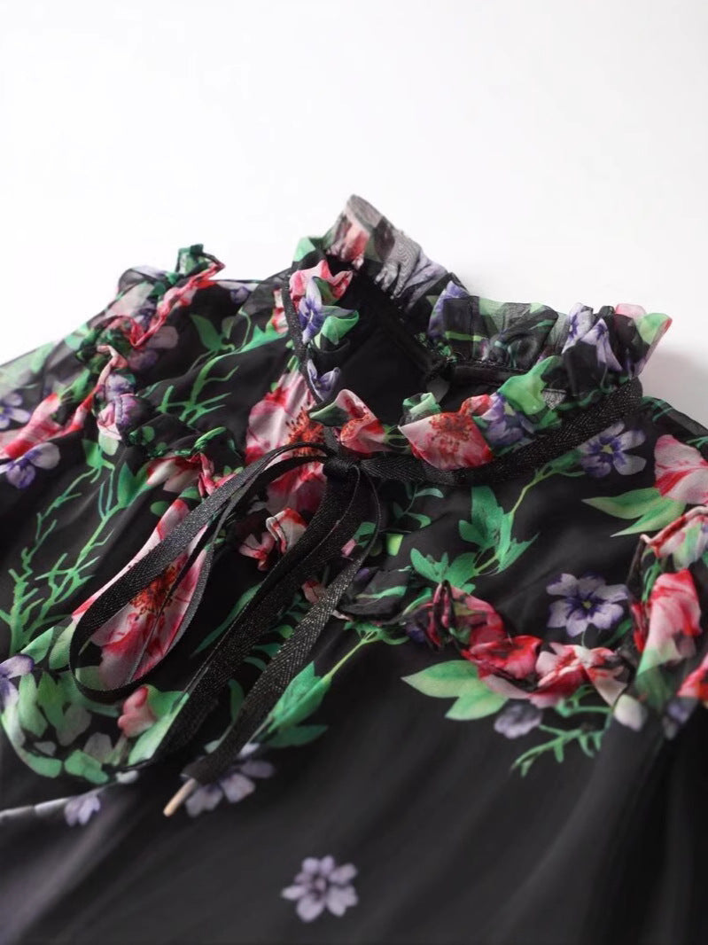 فستان شيفون متوسط ​​الطول بطبعة زهور وفتحة رقبة مزينة بفيونكة – فلورا