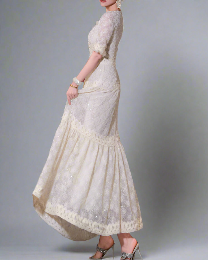 فستان دانتيل متوسط ​​الطول مع حاشية متدرجة - أمردوا