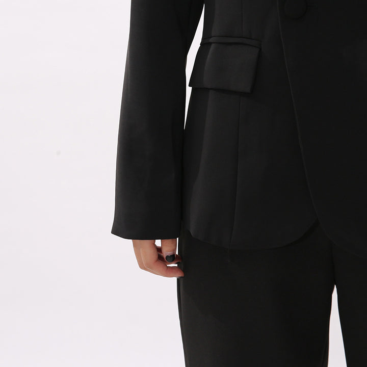 embroidered tailored blazer with crystal floral detailing – NOIRIS