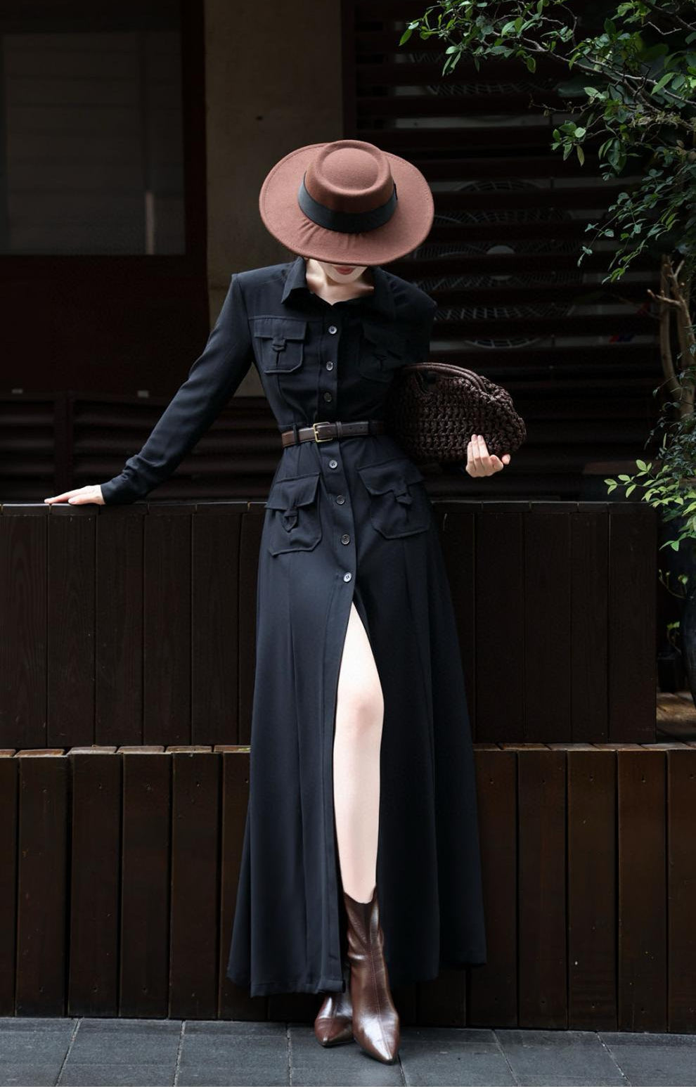 فستان عسكري ماكسي بأزرار وخصر بحزام – قيادة نوير