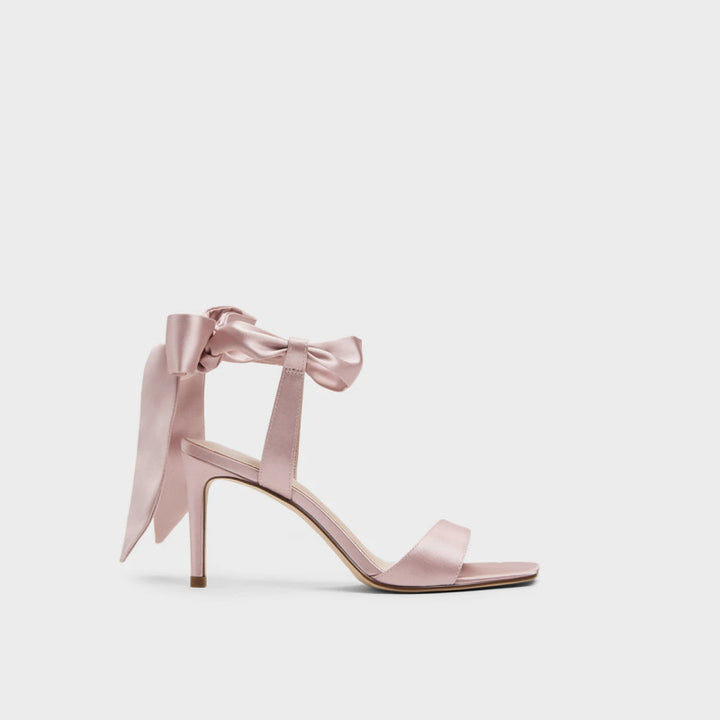 حذاء بكعب عالٍ بنقشة جلد النمر وكعب ستيليتو ذهبي – أريا