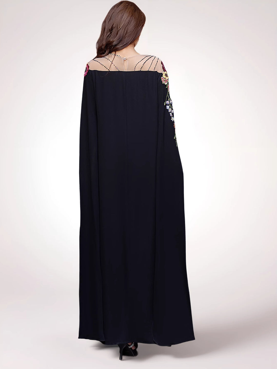 maßgeschneiderter Schlaganzug mit Satin-Puffärmeln – VALENCIA 