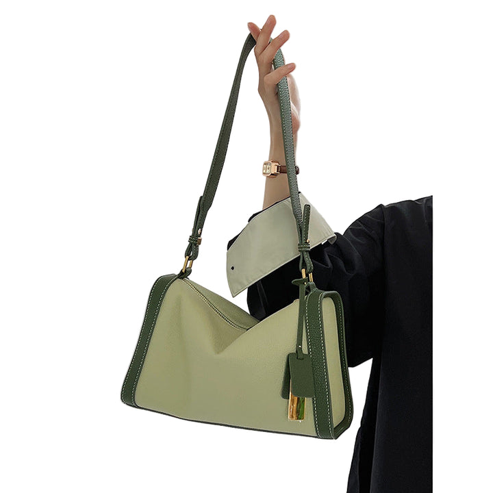 structured pebbled leather shoulder bag with gold accent – LYNRAK