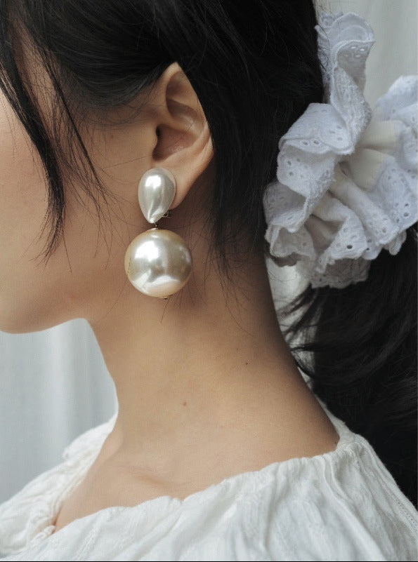 drop stud earrings with double pearls - CELINEWRA