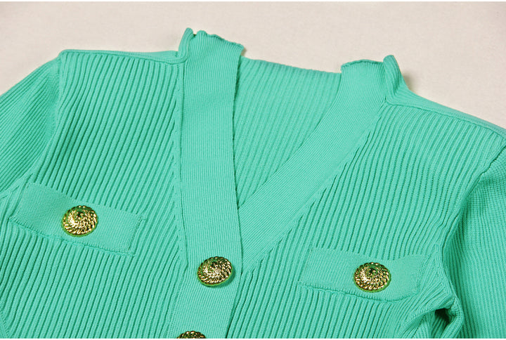 بلوزة بليزر محبوكة مضلعة مع أزرار ذهبية – سيريناب