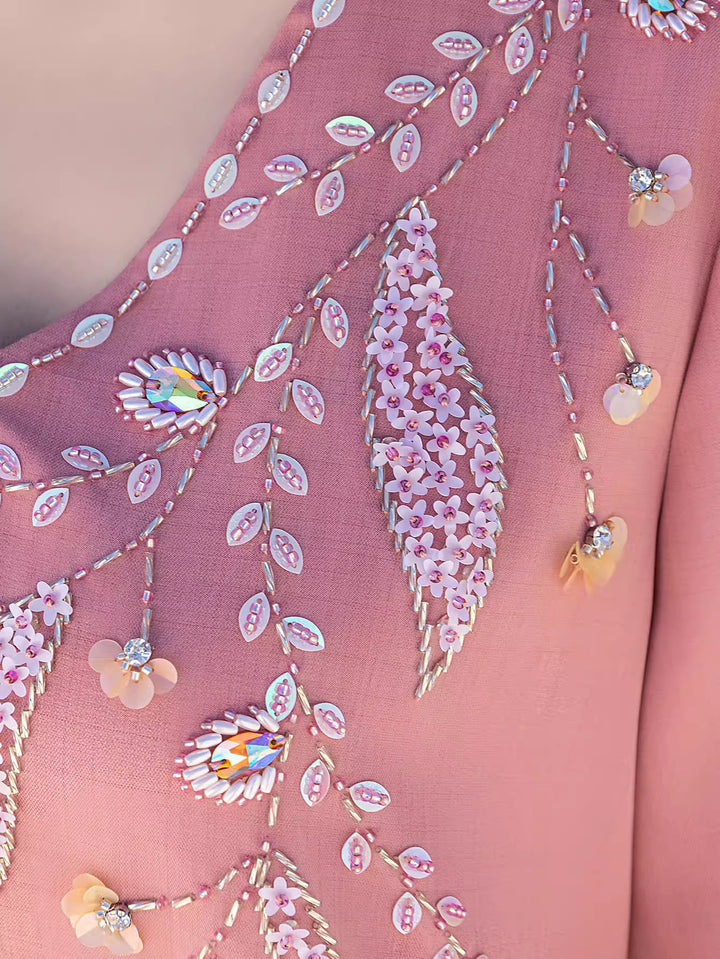 فستان عمودي بأكمام طويلة ورقبة مزينة - ليلازي