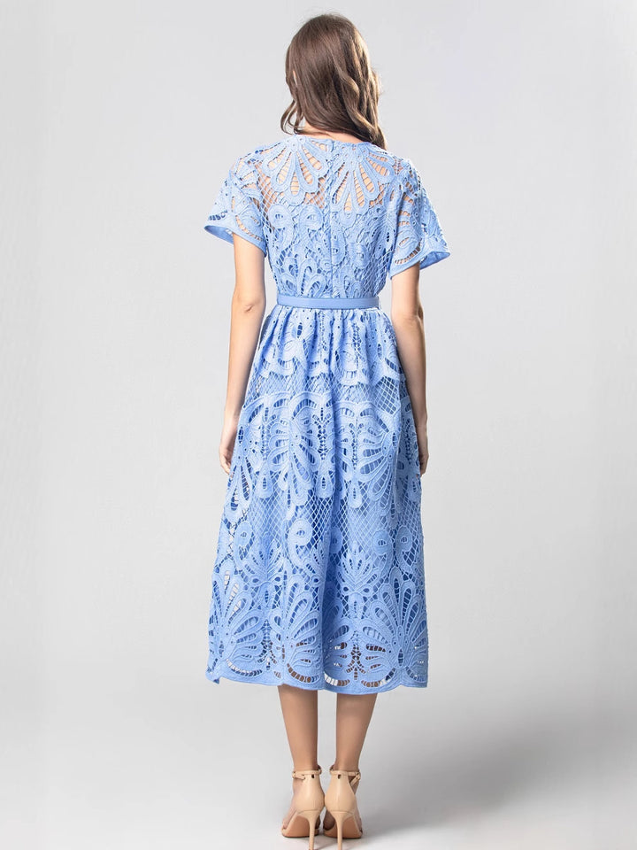 short-sleeve lace midi dress with belt – SERENA