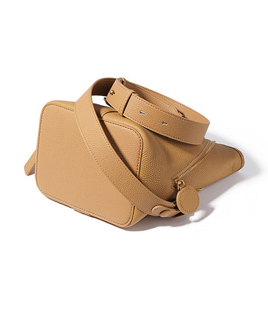 编织藤条手提包，配有双层皮革手柄 – LÉONIE 