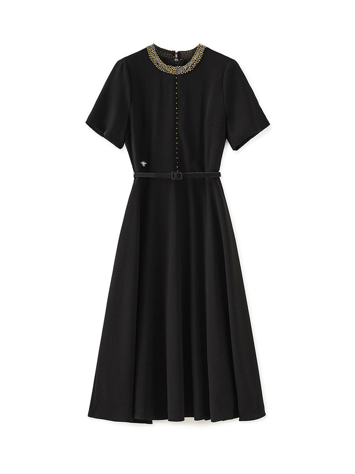 driekwart mouw overslagjurk met pailletten revers en bloemenapplicatie – ALINA 