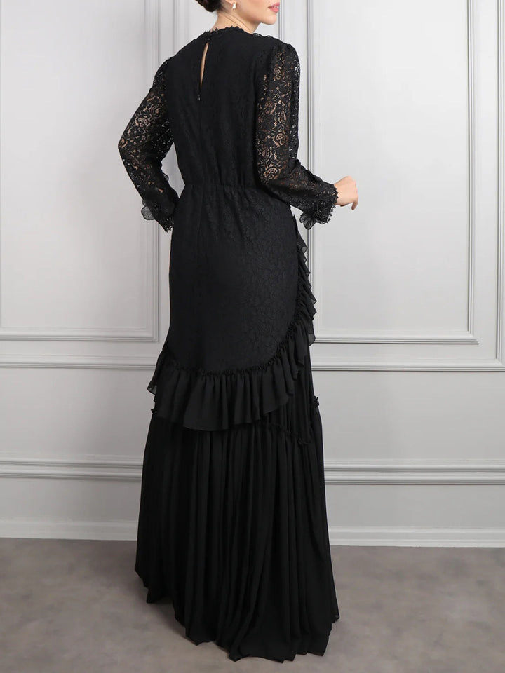 فستان من الدانتيل مع تنورة مطوية متعددة الطبقات – مونالار