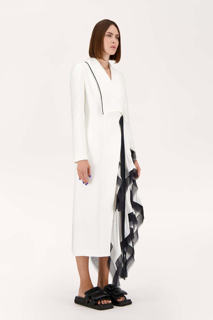 costume évasé sur mesure avec manches bouffantes en satin – VALENCIA 