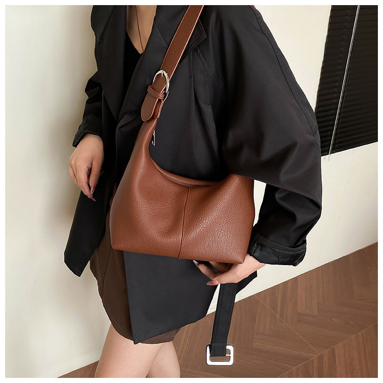 geweven rieten draagtas met dubbele leren handvatten – LÉONIE 