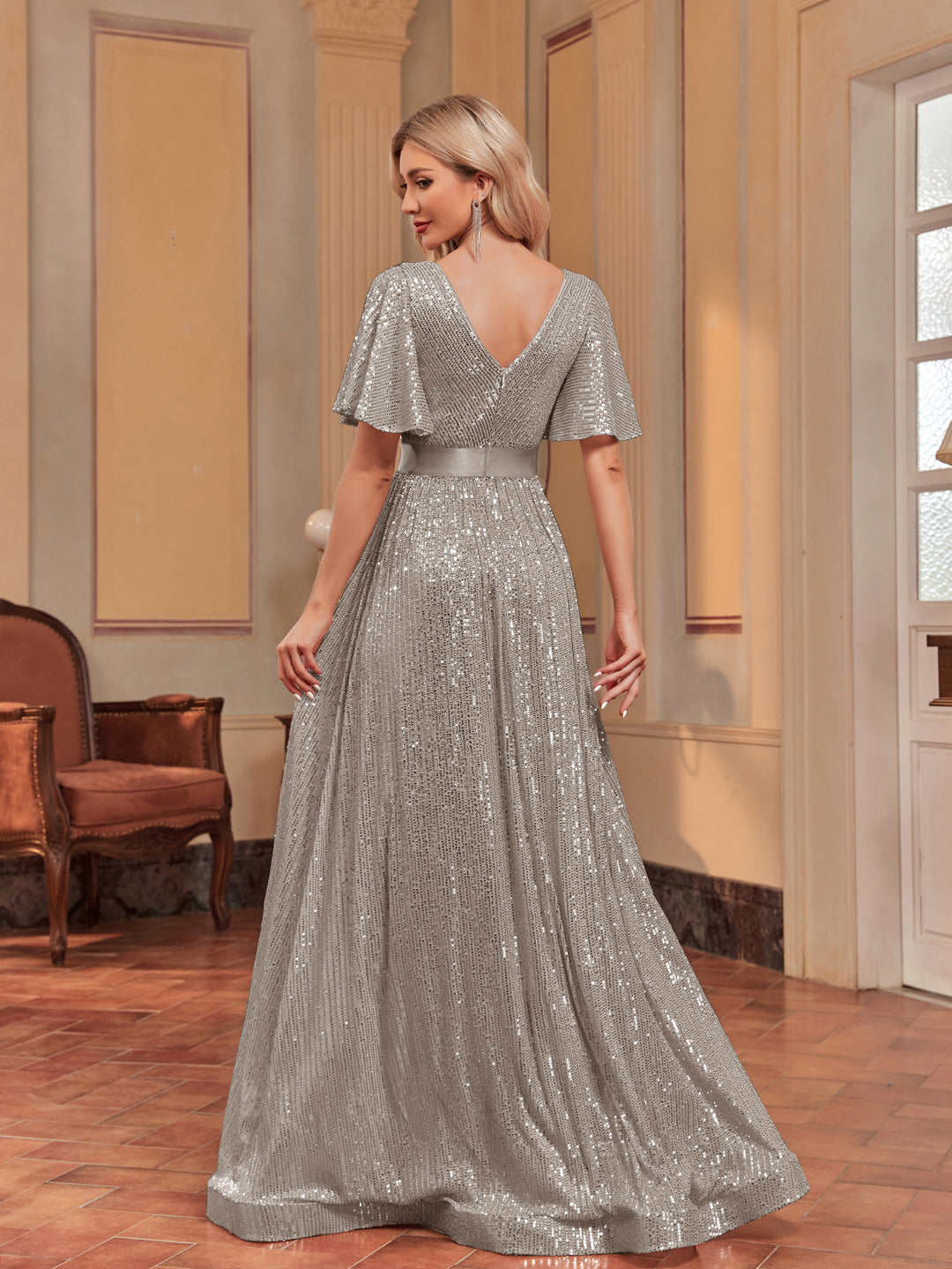 Plissiertes Oberteil mit ausgestellten Ärmeln und Maxirock-Set mit Taillengürtel – Rosiny 