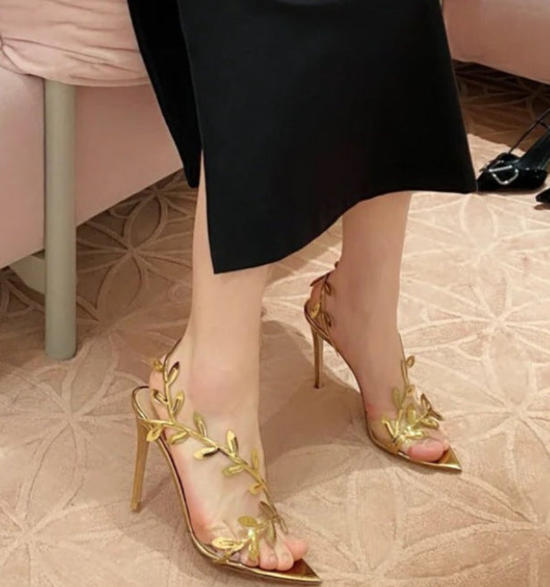 Haut à manches évasées plissées et ensemble jupe longue avec ceinture à la taille – Rosiny 