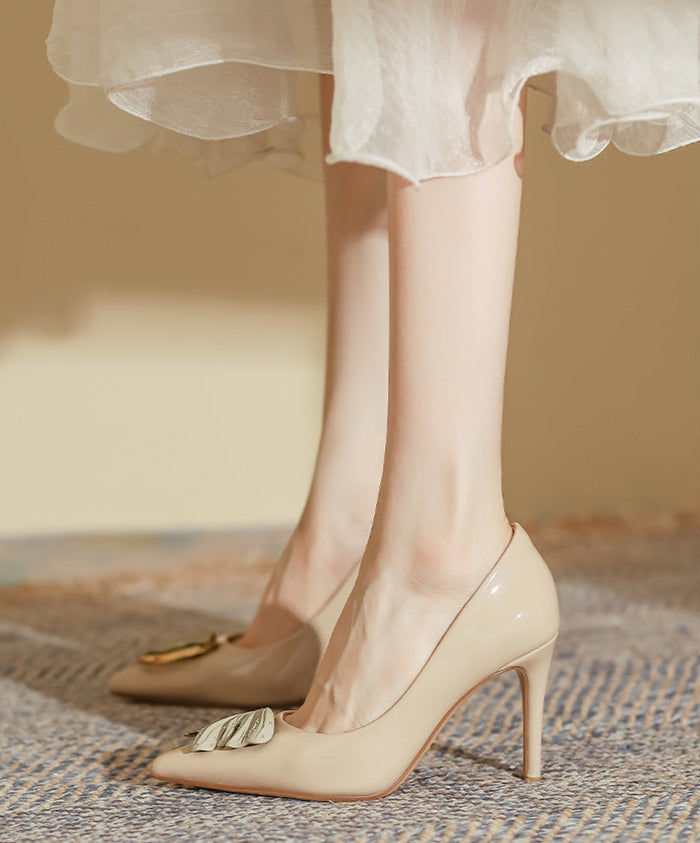 pointed-toe patent pumps with leaf embellishment – AURELIAR
